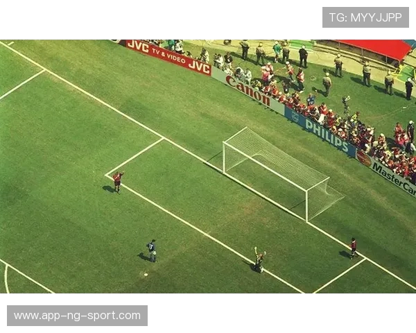 世界杯历史进程中的关键瞬间与传奇人物回顾