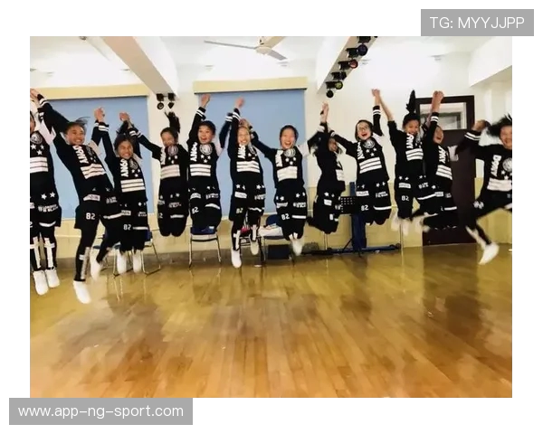 成都街舞队在全国耐力排行榜中荣获第四名展现实力与风采